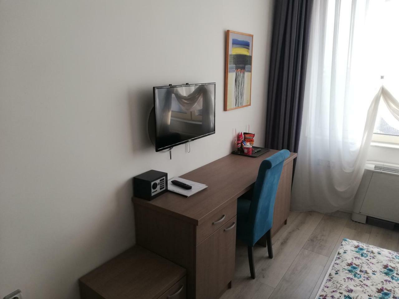 Atlas City Center Hotel Прилеп Экстерьер фото